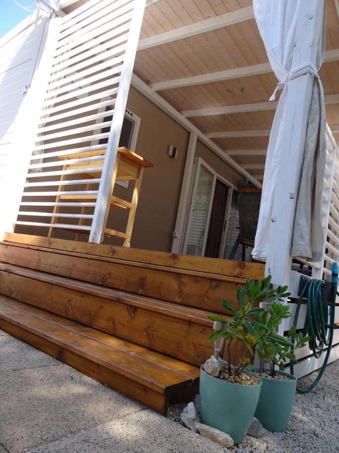 Mobile Home Andreana Jezera Eksteriør billede