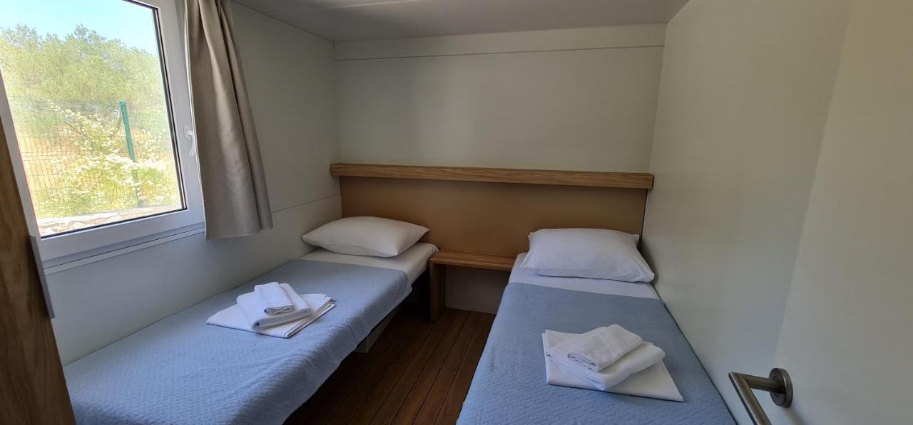Mobile Home Andreana Jezera Eksteriør billede